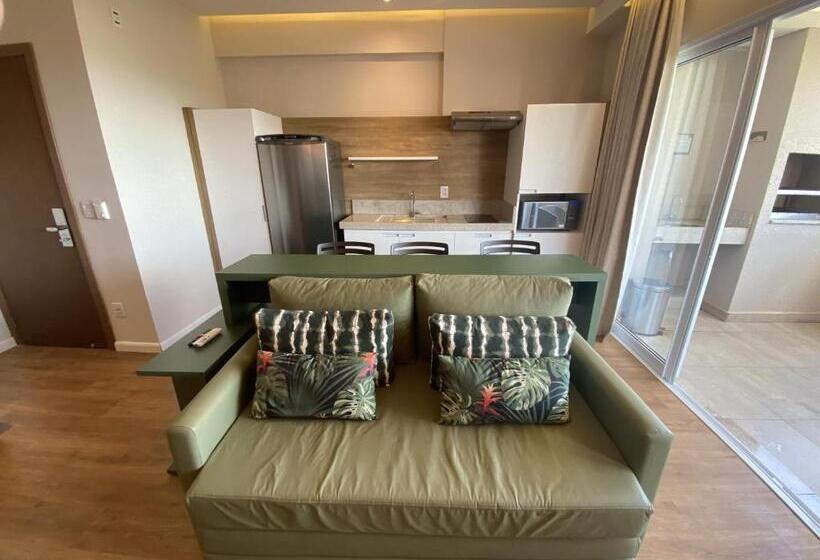 استراحتگاه Hot Beach Suites