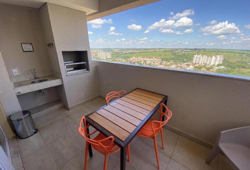 استراحتگاه Hot Beach Suites
