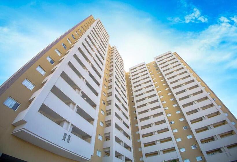 استراحتگاه Hot Beach Suites