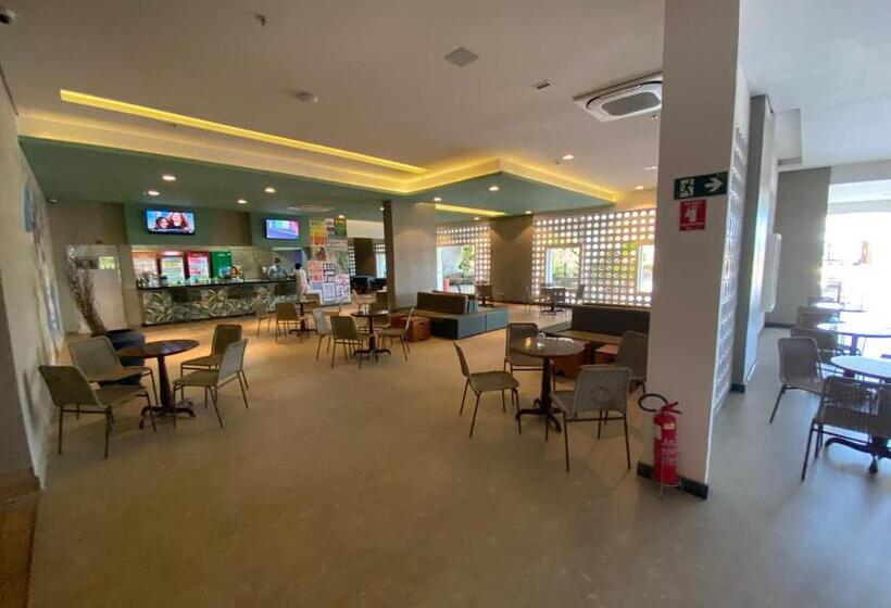استراحتگاه Hot Beach Suites