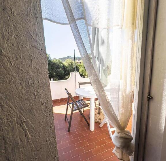 Bed And Breakfast Helianthus