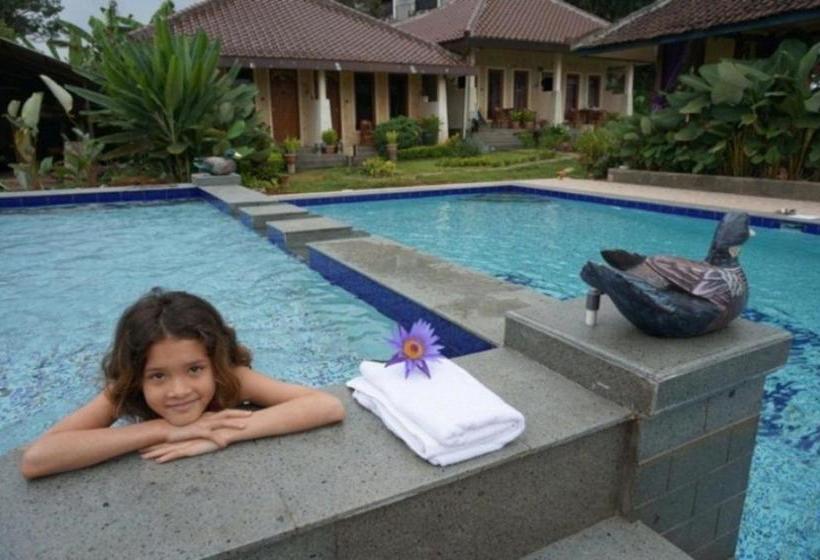 فندق Taman Teratai