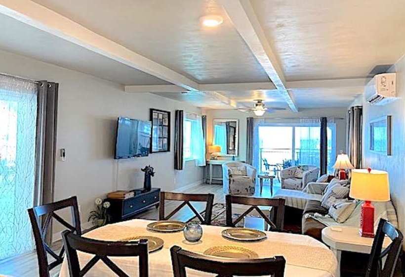 مُتل Organic Beach Retreat