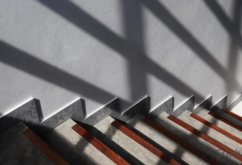 Sukh Serviced Apartment