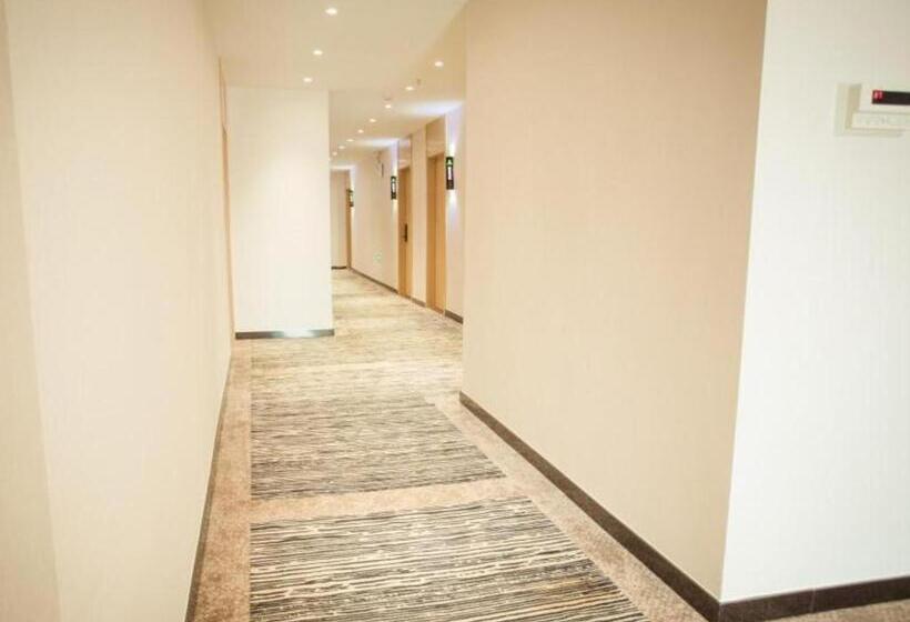 هتل Greentree Inn Express Nantong Development Zone Guibiyuan