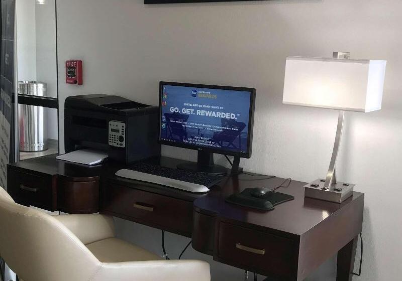 فندق Best Western Brookfield