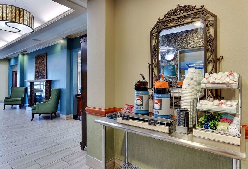 هتل Comfort Inn & Suites