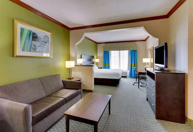 هتل Comfort Inn & Suites