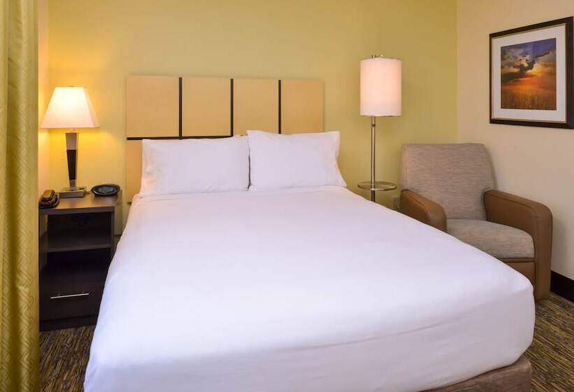 Hotel Candlewood Suites Bloomington, An Ihg