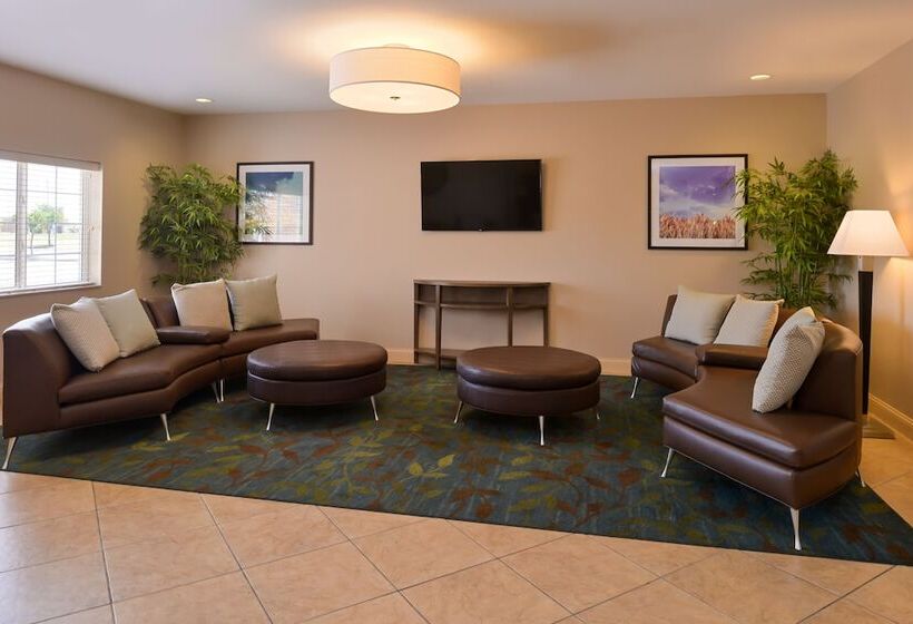 Hotel Candlewood Suites Bloomington, An Ihg