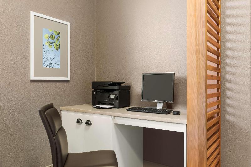 Отель Country Inn & Suites by Radisson, Austin North Pflugerville, TX