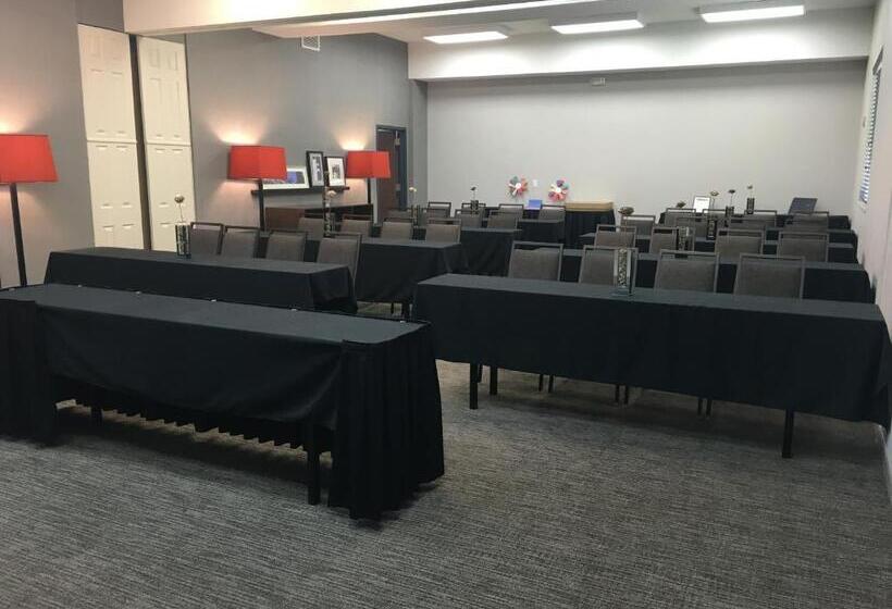 Отель Country Inn & Suites by Radisson, Austin North Pflugerville, TX