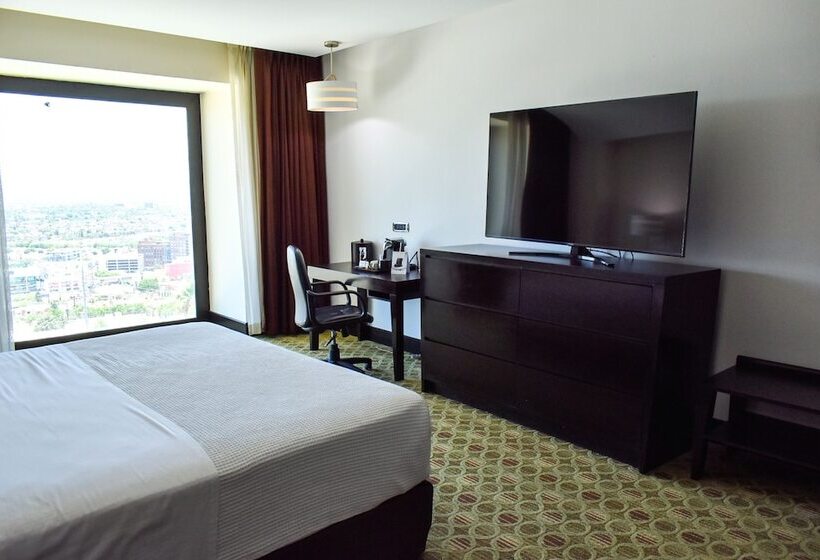 هتل Hilton Queretaro