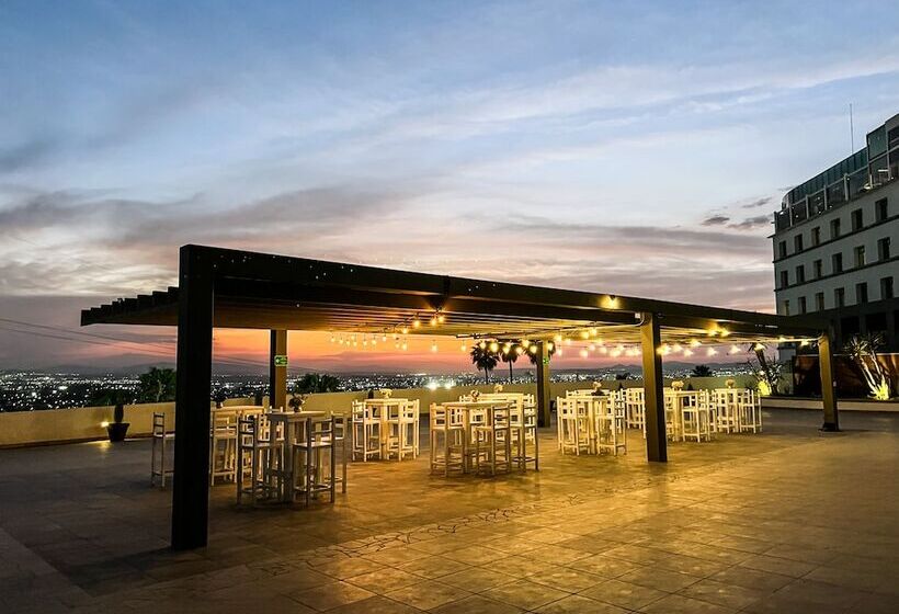 هتل Hilton Queretaro