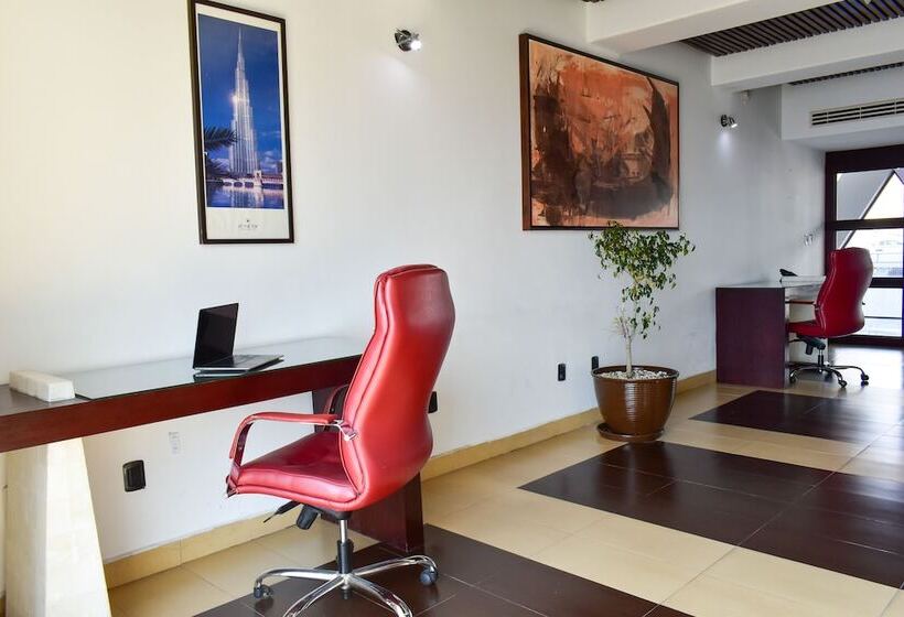 هتل Hilton Queretaro