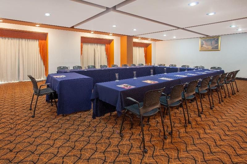 هتل Hilton Queretaro