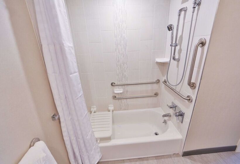 فندق Doubletree By Hilton Atlanta  Alpharetta