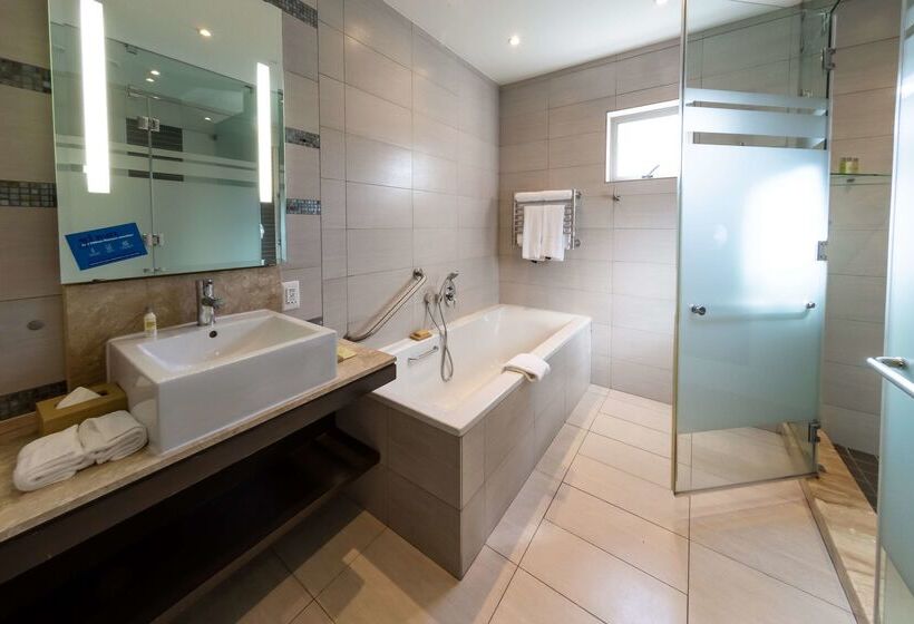 호텔 Doubletree By Hilton Cape Town Upper Eastside