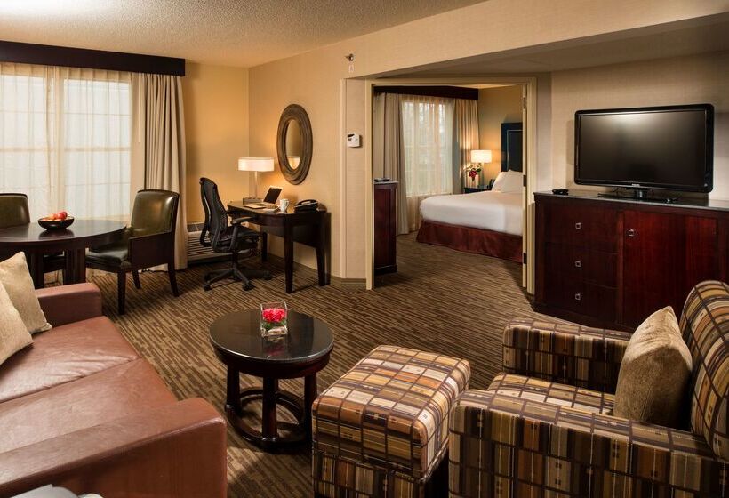 هتل Doubletree By Hilton Raleigh Durham Aprt @ Research Triangle