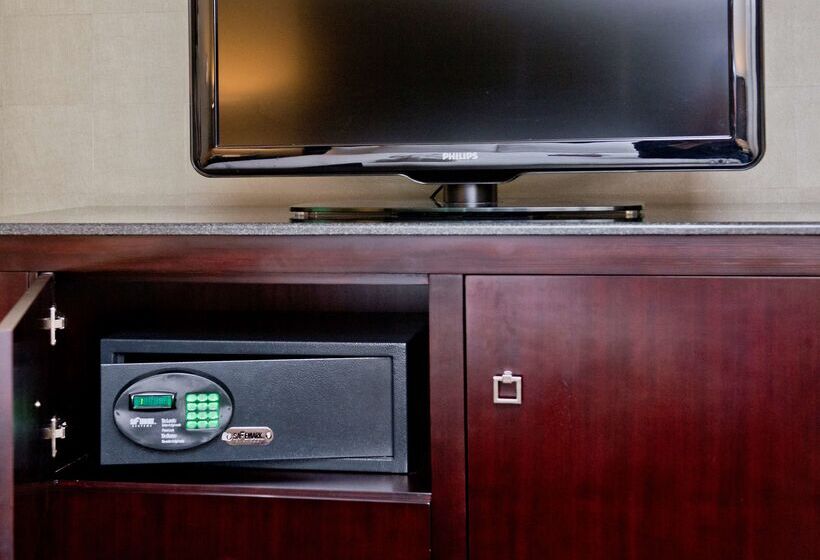 هتل Doubletree Raleigh Durham Airport At Research Triangle Park