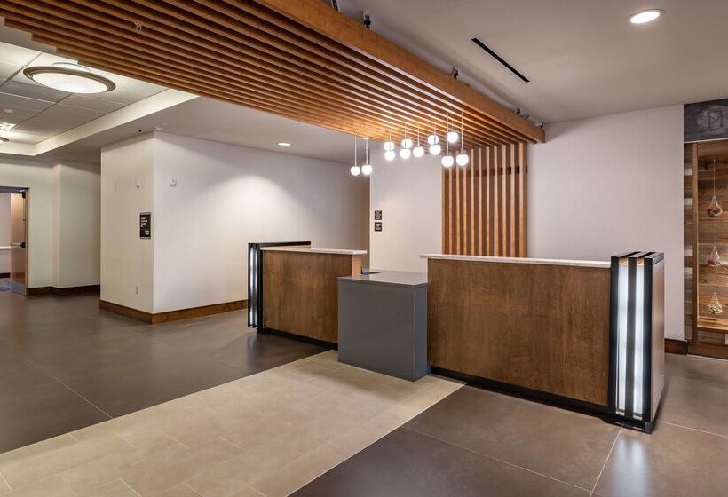 בית מלון כפרי Doubletree By Hilton Dallas   Farmers Branch