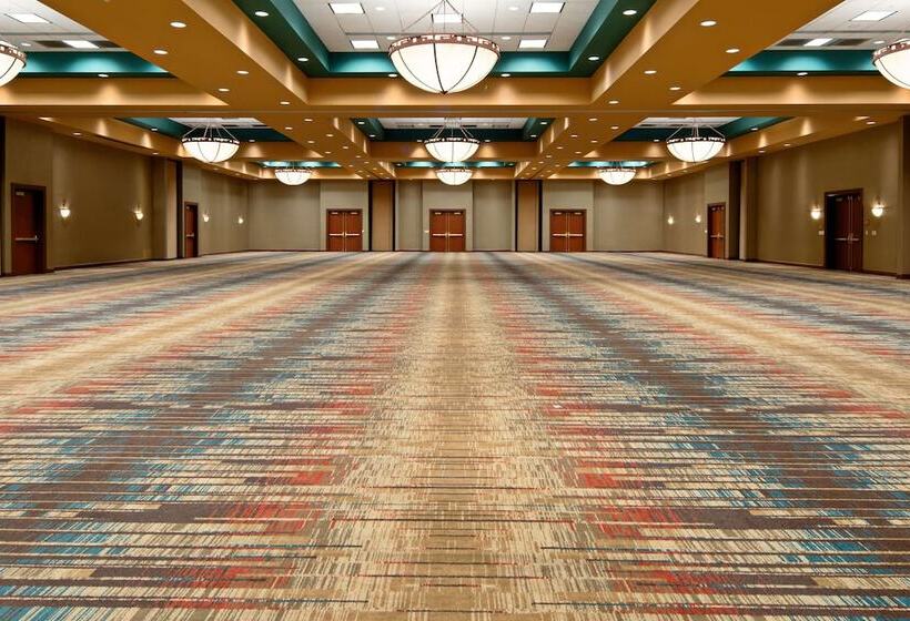 هتل Embassy Suites By Hilton Albuquerque