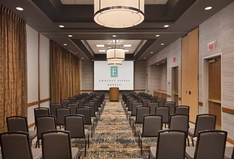 هتل Embassy Suites By Hilton Dallas Frisco Convention Ctr & Spa