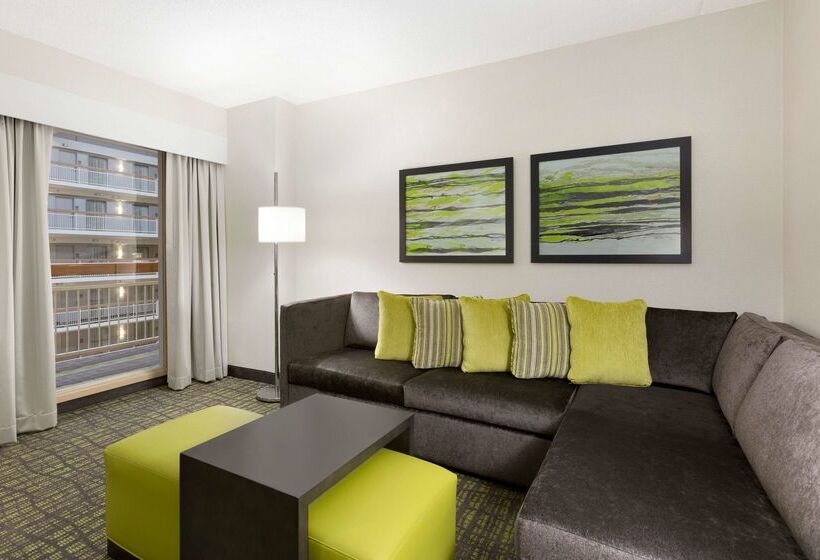 Hotel Embassy Suites By Hilton Newark Wilmington South