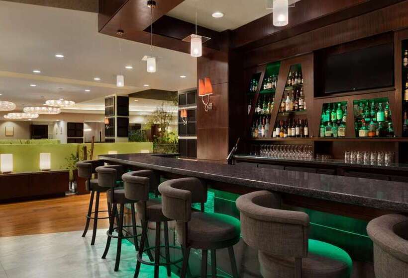 בית מלון כפרי Embassy Suites Los Angeles Glendale
