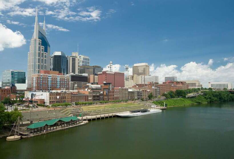 هتل Embassy Suites By Hilton Nashville At Vanderbilt