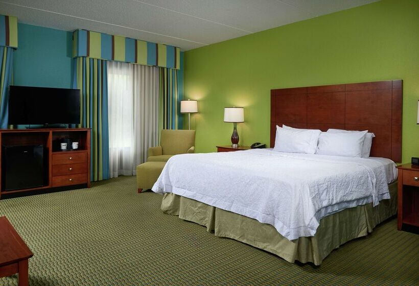 فندق Hampton Inn Bermuda Run