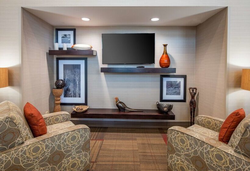 Отель Hampton Inn & Suites Banningbeaumont