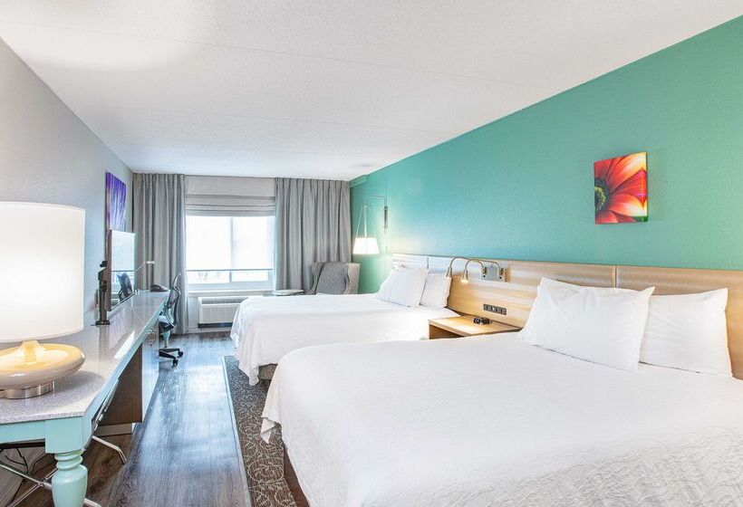 هتل Hilton Garden Inn Des Moines/urbandale