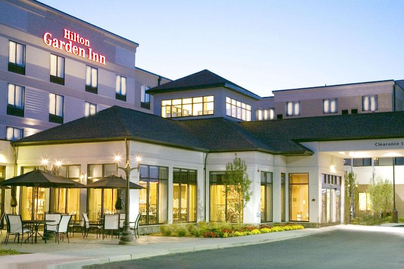 בית מלון כפרי Hilton Garden Inn Kalispell