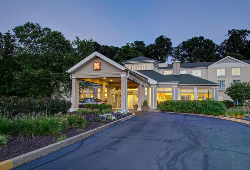 בית מלון כפרי Hilton Garden Inn Norwalk