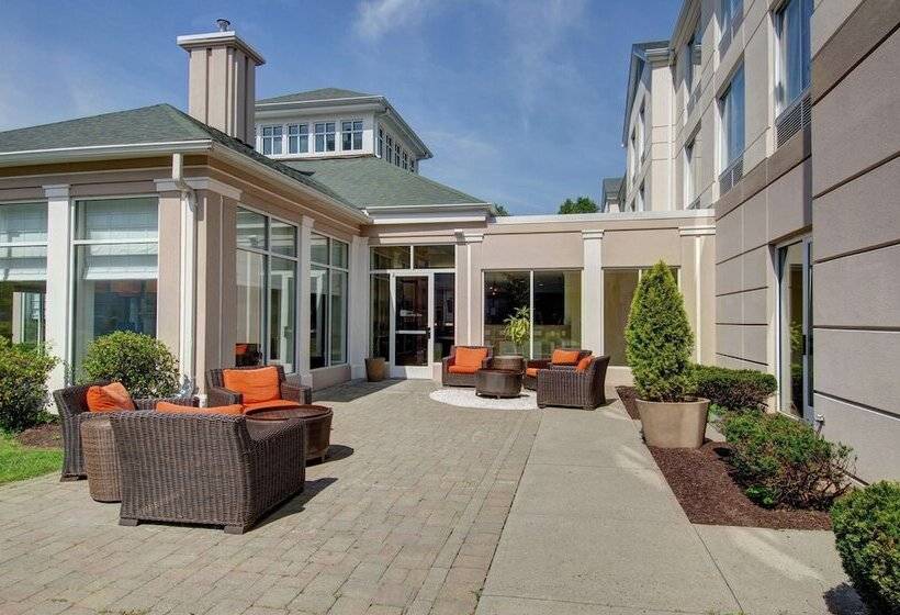 Отель Hilton Garden Inn Norwalk