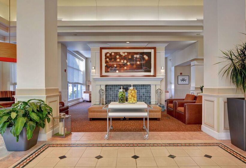 هتل Hilton Garden Inn Oshkosh