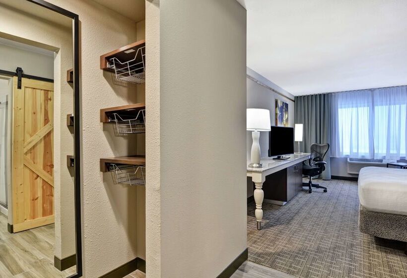 هتل Hilton Garden Inn Oshkosh