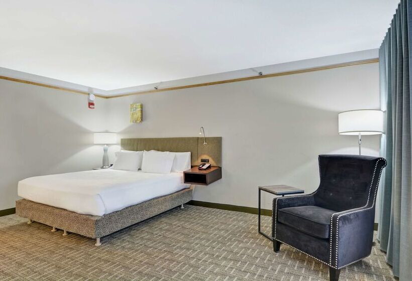 هتل Hilton Garden Inn Oshkosh