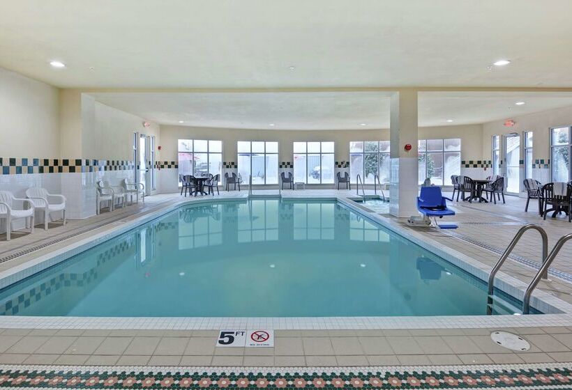 هتل Hilton Garden Inn Oshkosh
