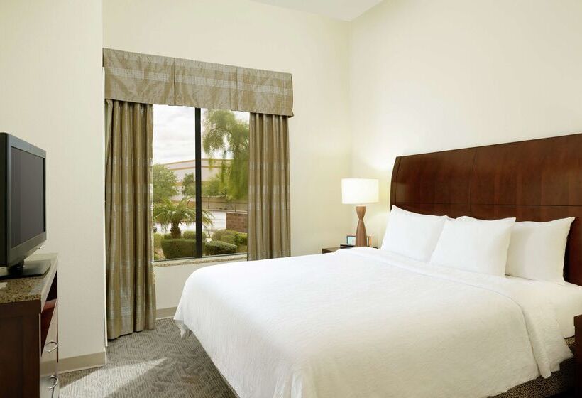 هتل Hilton Garden Inn Phoenix North Happy Valley
