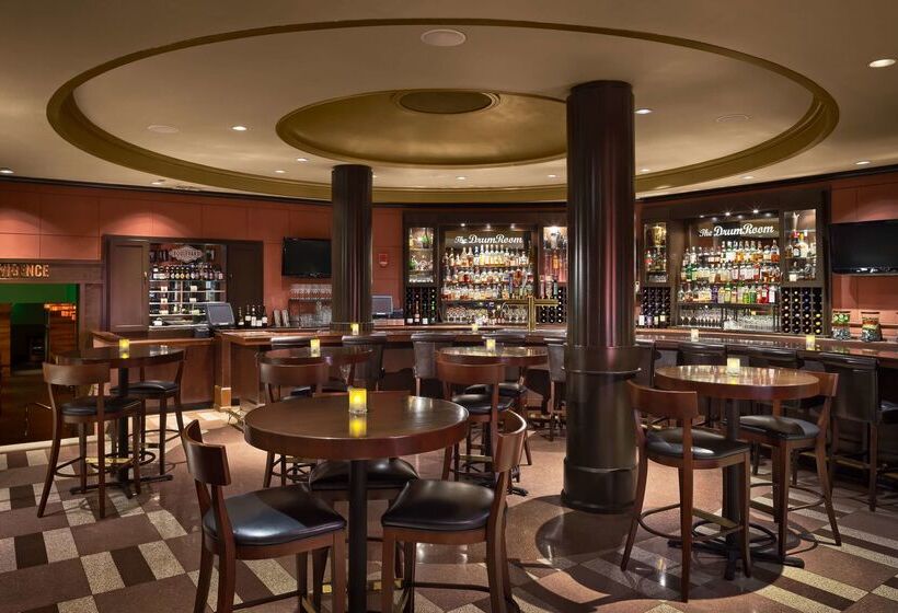 هتل Hilton President Kansas City