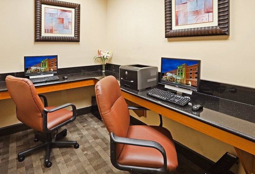 Holiday Inn Hotel & Suites Beaufort At Highway 21, An Ihg
