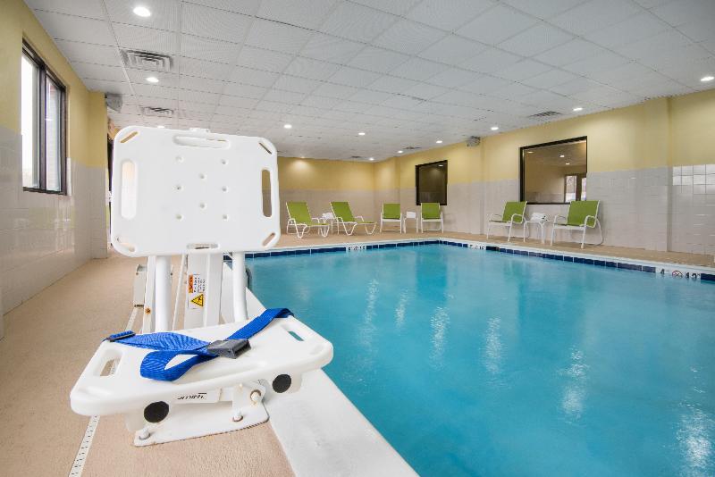 Holiday Inn Express Hotel & Suites Ashland, An Ihg