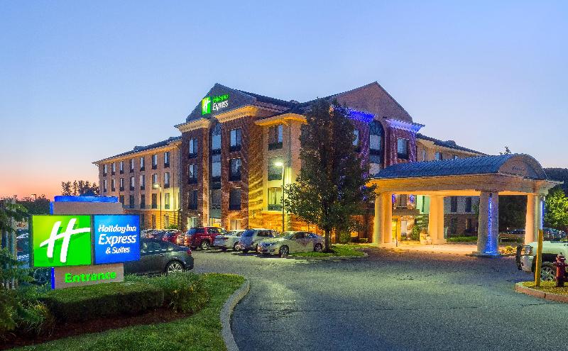 هتل Holiday Inn Express  & Suites Auburn