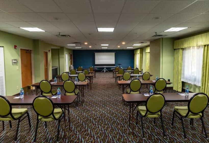 فندق Holiday Inn Express Birmingham Irondale East, An Ihg