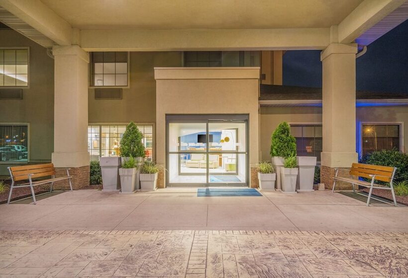 בית מלון כפרי Holiday Inn Express Bloomsburg By Ihg