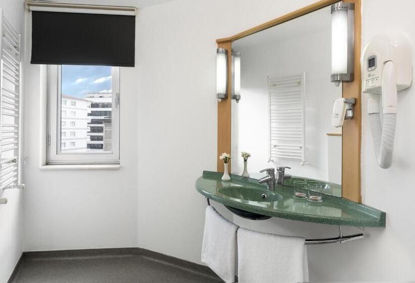 هتل Ibis Eskisehir