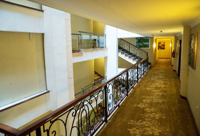 Jupiter International Hotel   Cazanchis