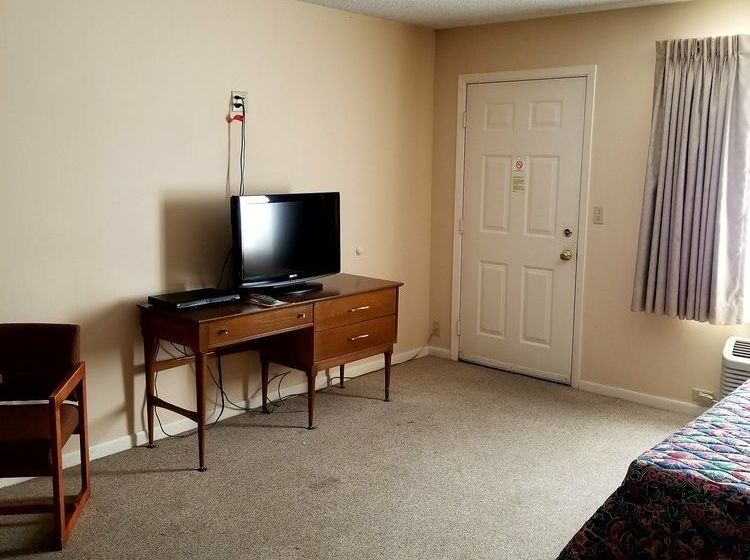 هتل Meadowlark Inn Bridgeport